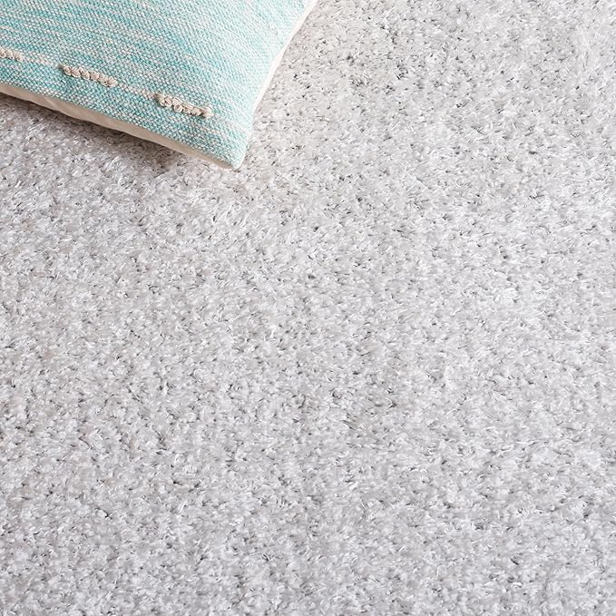 SAFAVIEH Lindsay Shag Collection Round Rug - 6'7" Round, Grey, Contemporary Design, Ideal for High Traffic Areas in Living Room, Bedroom & Dining Room (LNS560F-7R)