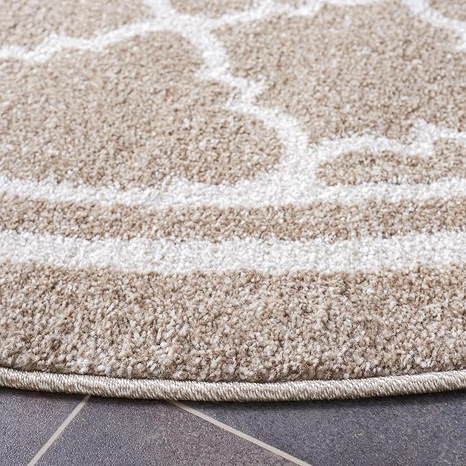 SAFAVIEH Amherst Collection 8' Round Wheat/Beige AMT422S Moroccan Trellis Non-Shedding Living Room Bedroom Area Rug