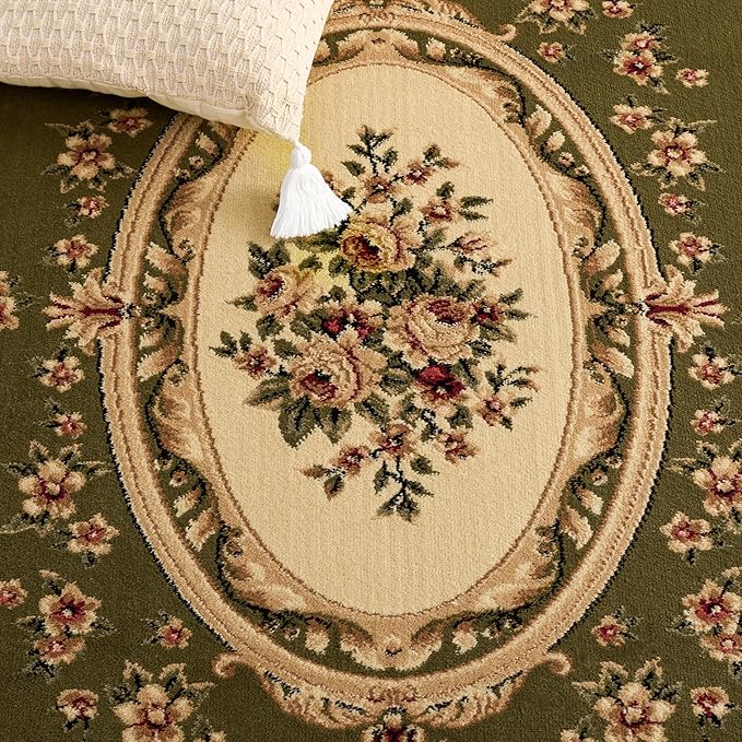SAFAVIEH Lyndhurst Collection Area Rug - 8' x 11', Sage & Ivory, Traditional European Medallion Design, Non-Shedding & Easy Care, Ideal for High Traffic Areas in Living Room, Bedroom (LNH218B)