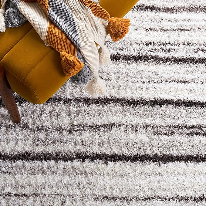 SAFAVIEH Berber Shag Collection Accent Rug - 4'5" x 6'5", Grey & Dark Grey, Stripe Design, Non-Shedding & Easy Care, 1.25-inch Thick Ideal for High Traffic Areas in Living Room, Bedroom (BER565F)