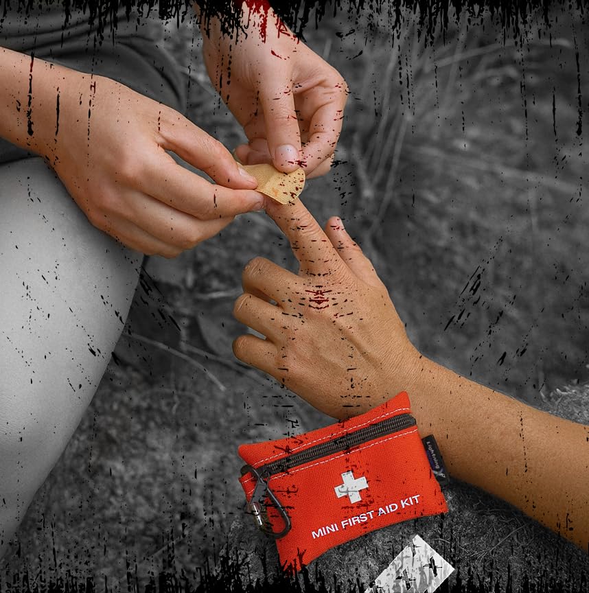 Lightning X Mini First Aid Kit – Compact 20 Piece | Travel Essentials - Image 4