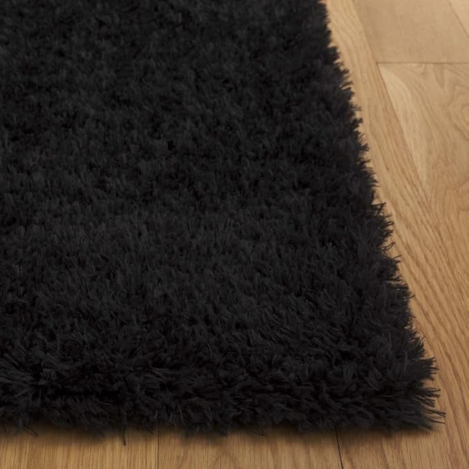 SAFAVIEH Lindsay Shag Collection Square Rug - 6'7" Square, Black, Contemporary Design, Ideal for High Traffic Areas in Bedroom, Dining Room & Kitchen (LNS560Z-7SQ)