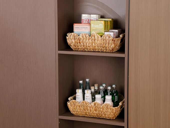 Small Wicker Basket 2 Pack,Scalloped Basket for Organizing and Decor,Natural Water Hyacinth Storage Baskets with Wooden Handles for Gifts,Snack,Shelves