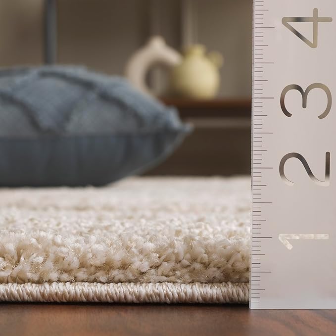 SAFAVIEH Florida Shag Collection Area Rug - 4' Square, Cream & Beige, Scroll Design, Non-Shedding & Easy to Clean, High-Low Plush Pile, Ideal for Living Room, Bedroom, Dining Space (SG455-1113)