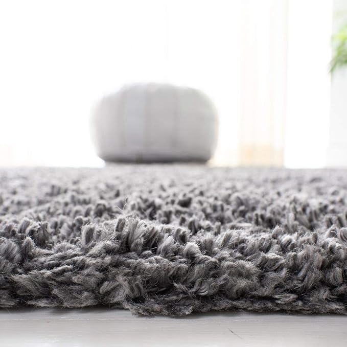 SAFAVIEH Fontana Shag Collection Accent Rug - 3' x 5', Silver, Solid Design, Non-Shedding & Easy Care, 2-inch Thick Ideal for High Traffic Areas in Entryway, Living Room, Bedroom (FNT800G)