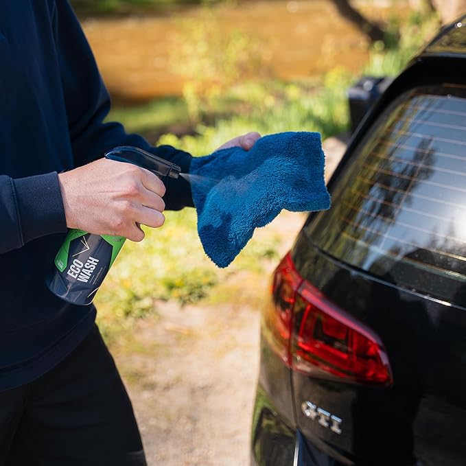GYEON ECOWash Ceramic‑Safe Waterless Rinseless Dry Wash Spray Concentrate for Paint Glass Trim Wheels Eco Friendly SiO2 Fusion High Gloss Clean Finish