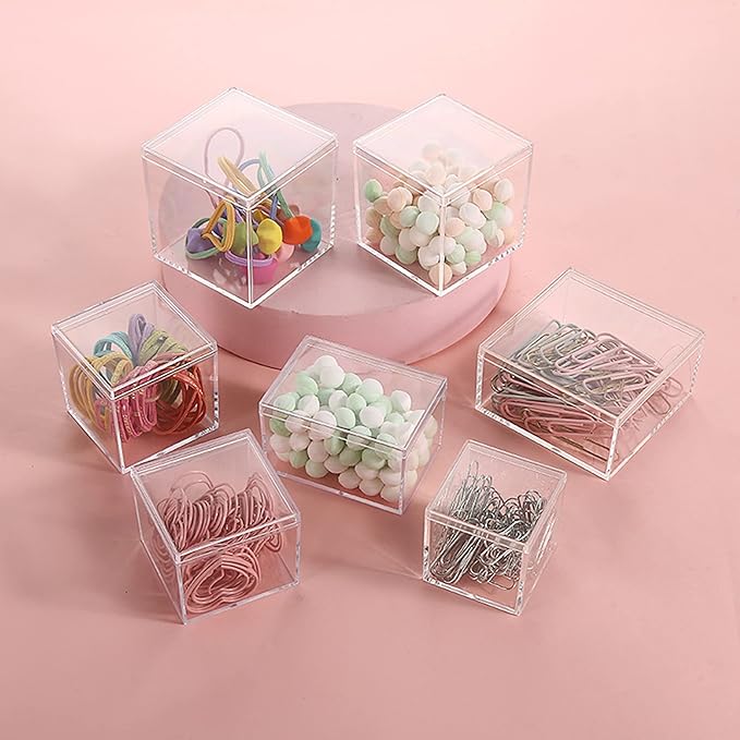 KissYou Acrylic Box with Lid 2 Pieces Small Clear Square Cube Small Mini Storage Box Plastic Containers Weddings, Party Gift Candy Boxes