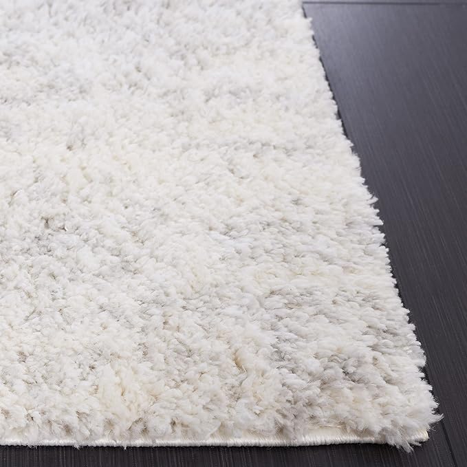 SAFAVIEH Berber Shag Collection Area Rug - 5'5" x 7'7", Ivory & Light Grey, 1.2-inch Thick Ideal for High Traffic Areas in Living Room, Bedroom (BER563F)