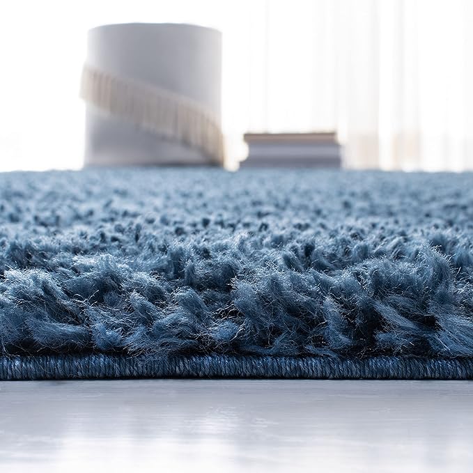 SAFAVIEH August Shag Collection Area Rug - 5' Square, Navy, Solid Design, Non-Shedding & Easy Care, 1.5-inch Thick Ideal for High Traffic Areas in Living Room, Bedroom (AUG200M)