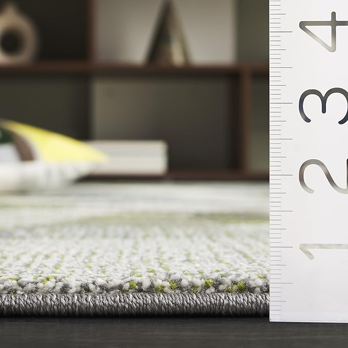 SAFAVIEH Porcello Collection Area Rug - 7' Square, Green & Grey, Modern Abstract Design, Non-Shedding & Easy Care, Ideal for The Living Room, Dining Room Bedroom (PRL6937Y)