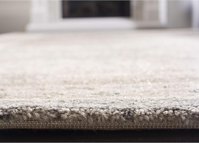 SAFAVIEH Sofia Collection Area Rug - 8' x 10', Light Grey & Beige, Vintage Oriental Distressed Design, Non-Shedding & Easy Care, Ideal for High Traffic Areas in Living Room, Bedroom (SOF366B)
