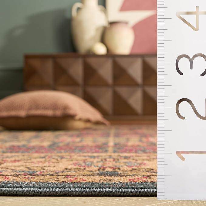 SAFAVIEH Mahal Collection Area Rug - 8' Square, Navy & Natural, Non-Shedding & Easy Care, Ideal for High Traffic Areas in The Living Room, Dining, Bedroom (MAH697E)
