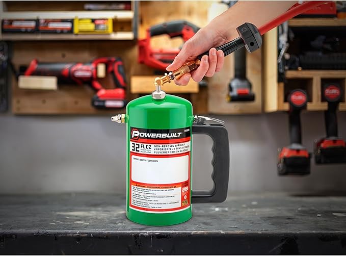 Powerbuilt 1 Quart Refillable Non-Aerosol Pressurized Sprayer for Oil, Lubricants, Degreasers - 32oz Canister with Brass Nozzles & Stainless-Steel Corrosion Resistant Inner Lining (Green) - 643101ECE