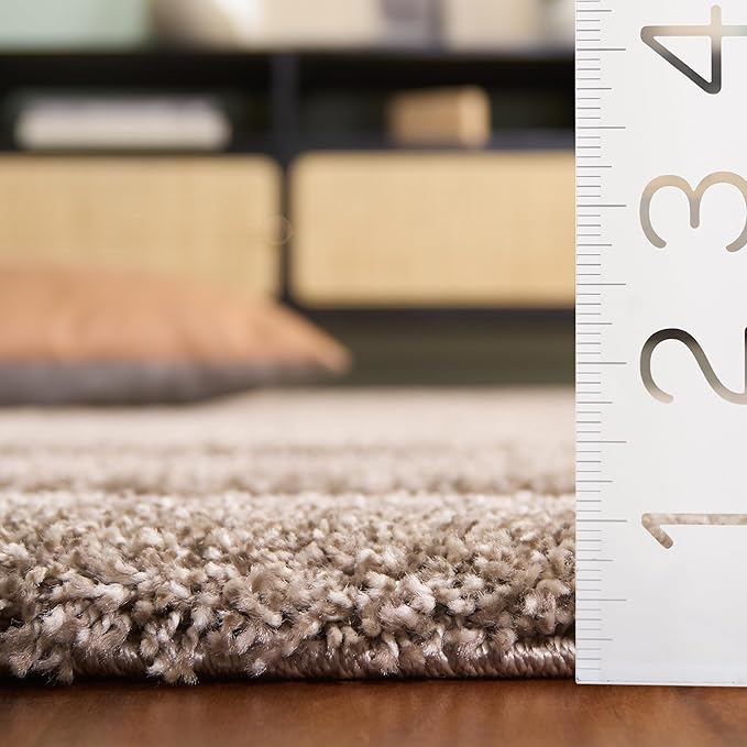 SAFAVIEH Florida Shag Collection Runner Rug - 2'3" x 8', Beige & Beige, Border Design, Non-Shedding & Easy Care, 1.2-inch Thick Ideal for High Traffic Areas in Living Room, Bedroom (SG454-1313)