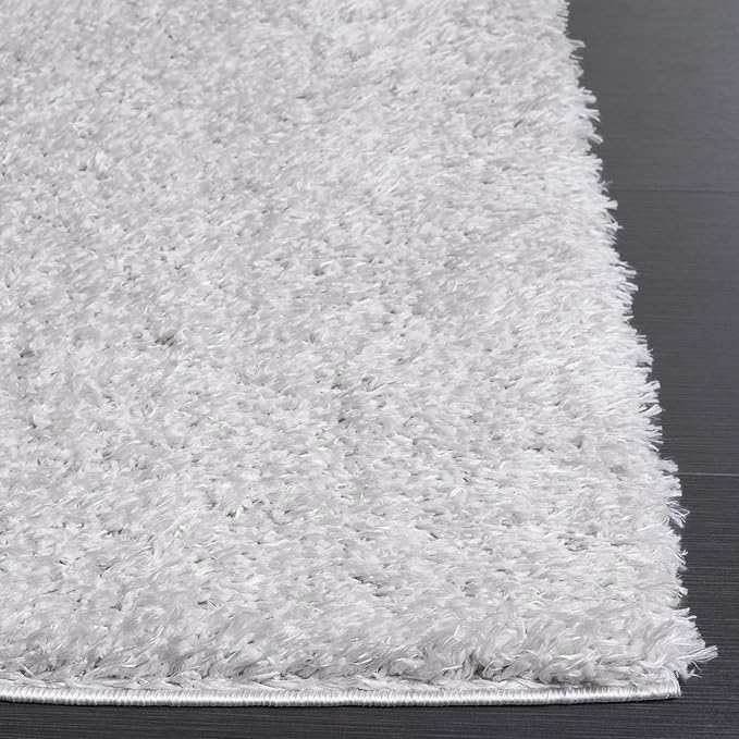 SAFAVIEH Lindsay Shag Collection Area Rug - 4' x 6', Grey, Contemporary Design, Ideal for High Traffic Areas in Living Room, Bedroom & Dining Room (LNS560F-4)