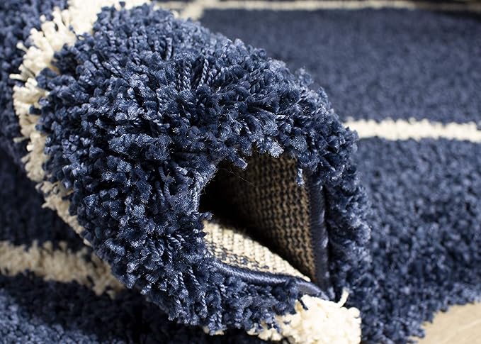 SAFAVIEH Hudson Shag Collection Area Rug - 5'3" x 7'6", Navy & Ivory, Modern Trellis Design, Non-Shedding & Easy Care, 2-inch Thick Ideal for High Traffic Areas in Living Room, Bedroom (SGH281C)