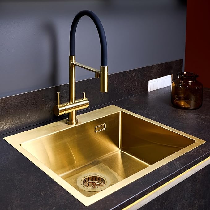Westbrass D213-01 3-1/2" Wing Nut Twist Style Large Kitchen Sink Basket Strainer, Polished Brass