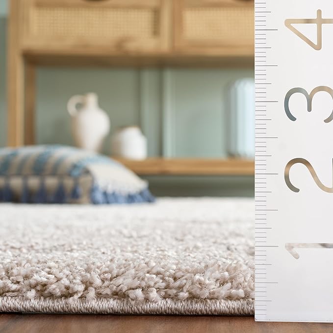 SAFAVIEH Florida Shag Collection Area Rug - 5' Square, Beige & Blue Grey, Scroll Design, Non-Shedding & Easy to Clean, High-Low Plush Pile, Ideal for Living Room, Bedroom, Dining Space (SG455-1155)