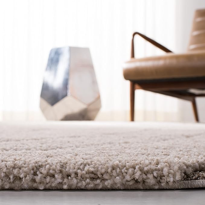 SAFAVIEH Florida Shag Collection Accent Rug - 2'3" x 4', Creme & Creme, Non-Shedding & Easy Care, 1.2-inch Thick Ideal for High Traffic Areas in Entryway, Living Room, Bedroom (SG472-1111)