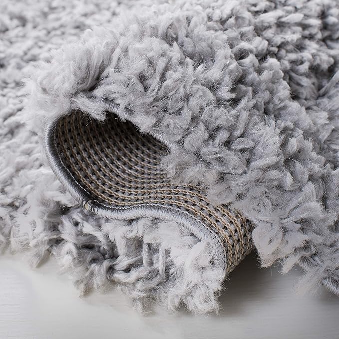 SAFAVIEH August Shag Collection Accent Rug - 4' x 6', Silver, Solid Design, Non-Shedding & Easy Care, 1.5-inch Thick Ideal for High Traffic Areas in Entryway, Living Room, Bedroom (AUG200G)