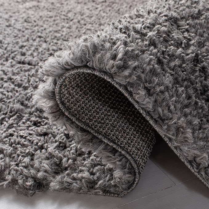 SAFAVIEH August Shag Collection Accent Rug - 4' x 6', Grey, Solid Design, Non-Shedding & Easy Care, 1.5-inch Thick Ideal for High Traffic Areas in Entryway, Living Room, Bedroom (AUG200F)
