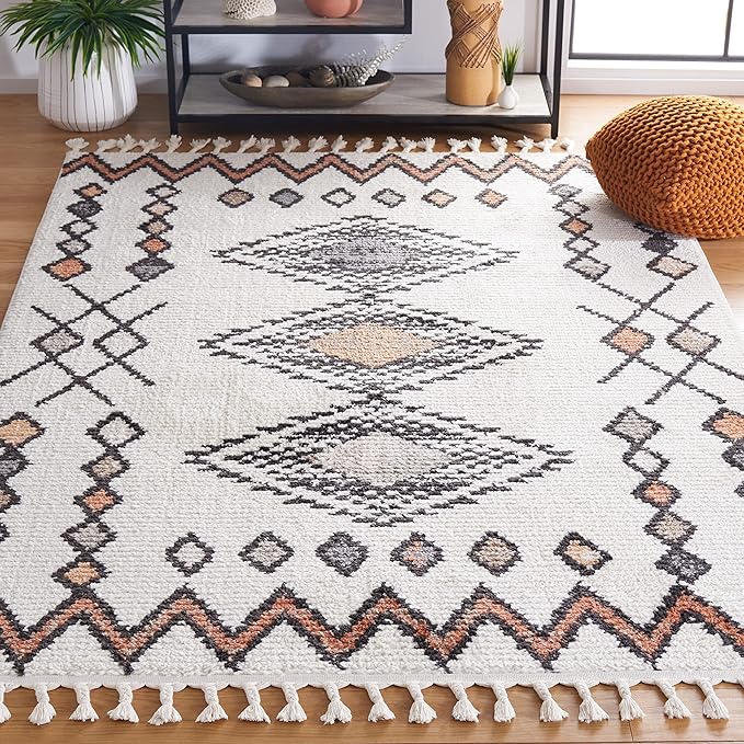 SAFAVIEH Tassels Collection Accent Rug - 4'5" x 6'5", Ivory & Orange, Modern Boho Rustic Design, Non-Shedding & Easy Care, Ideal for High Traffic Areas in Entryway, Living Room, Bedroom (MRT105A)