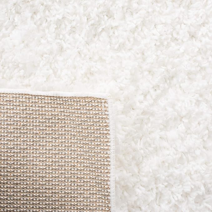 SAFAVIEH August Shag Collection Accent Rug - 4' x 6', White, Solid Design, Non-Shedding & Easy Care, 1.5-inch Thick Ideal for High Traffic Areas in Entryway, Living Room, Bedroom (AUG200A)