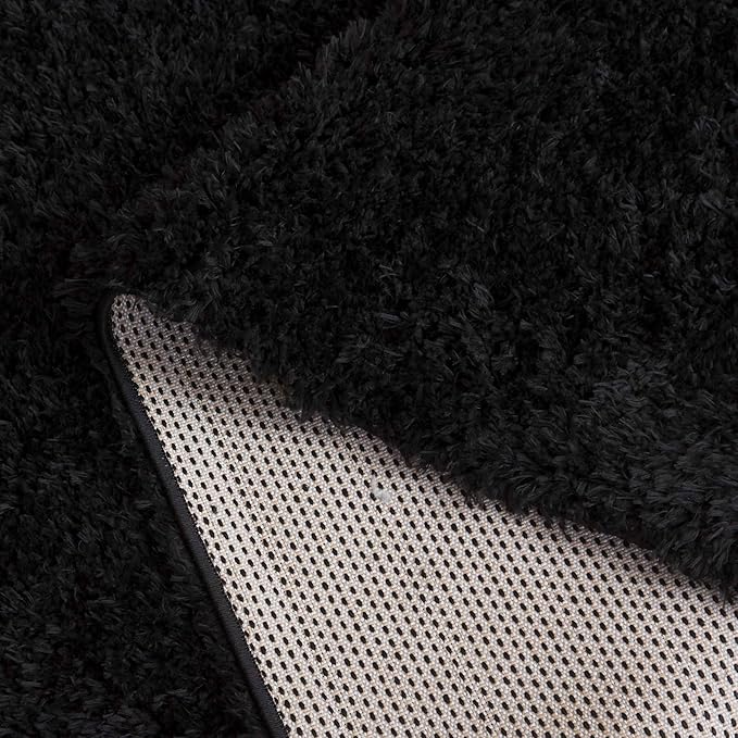 SAFAVIEH Lindsay Shag Collection Round Rug - 6'7" Round, Black, Contemporary Design, Ideal for High Traffic Areas in Living Room, Bedroom & Dining Room (LNS560Z-7R)
