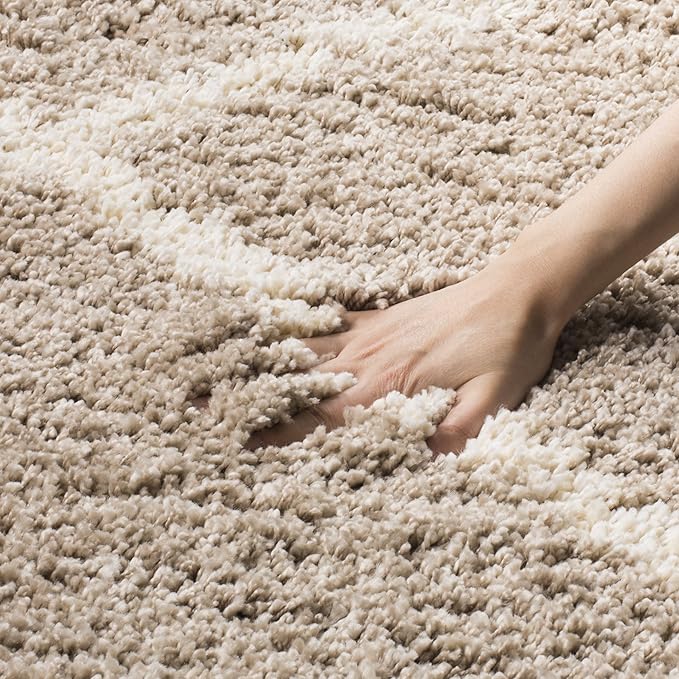 SAFAVIEH Hudson Shag Collection Area Rug - 5'3" x 7'6", Beige & Ivory, Modern Trellis Design, Non-Shedding & Easy Care, 2-inch Thick Ideal for High Traffic Areas in Living Room, Bedroom (SGH281S)
