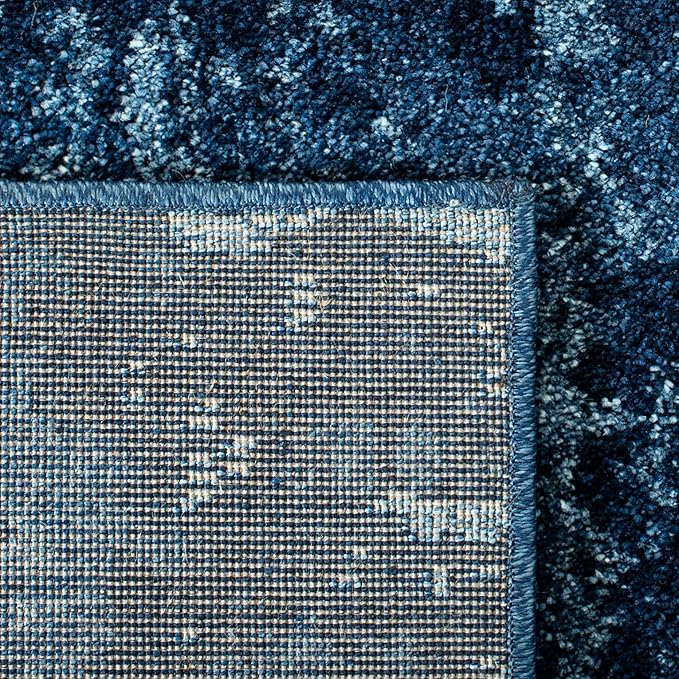 SAFAVIEH Retro Collection Area Rug - 4' Square, Light Blue & Blue, Modern Abstract Design, Non-Shedding & Easy Care, Ideal for High Traffic Areas in Living Room, Bedroom (RET2770-6065)