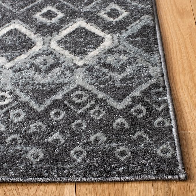 SAFAVIEH Amsterdam Collection Accent Rug - 4' x 6', Dark Grey & Light Grey, Moroccan Boho Design, Non-Shedding & Easy Care, Ideal for High Traffic Areas in Entryway, Living Room, Bedroom (AMS108J)