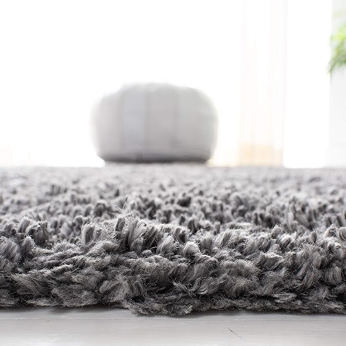 SAFAVIEH Fontana Shag Collection Accent Rug - 4' Square, Silver, Solid Pattern, Non-Shedding & Easy Care, 2-inch Thick, Ideal for The Living Room, Dining, Bedroom (FNT800G)