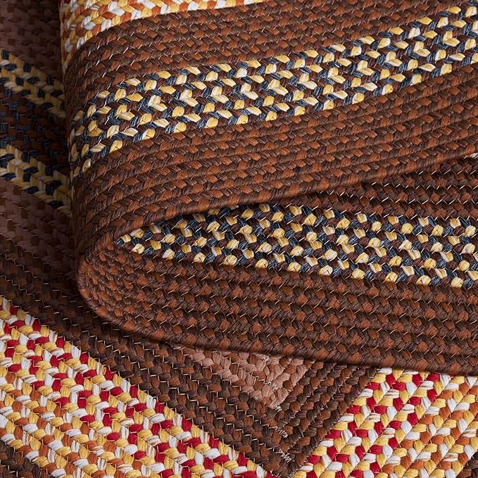 SAFAVIEH Washable Rug Outdoor Braided Collection - 6' x 9', Brown & Light Brown, Handmade & Reversible, Non-Shedding & Easy to Clean, Ideal for Patio, Backyard, Mudroom (BRD313T)