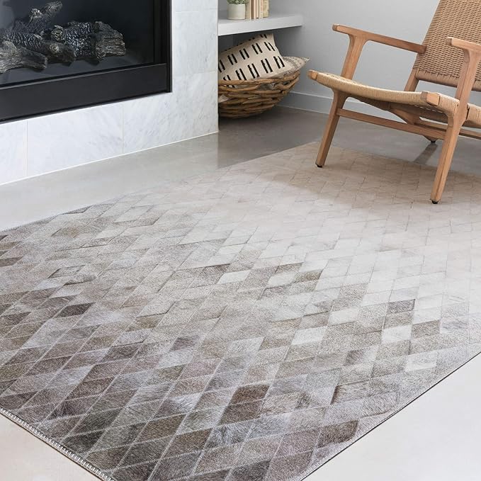 Loloi Maddox Collection MAD-04 Sand/Taupe 7'-6" x 9'-6" Area Rug