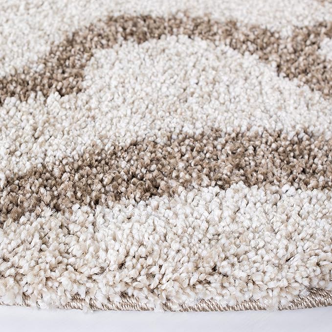 SAFAVIEH Florida Shag Collection Area Rug - 6'7" Round, Cream & Beige, Damask Design, Non-Shedding & Easy Care, 1.2-inch Thick Ideal for High Traffic Areas in Living Room, Bedroom (SG462-1113)