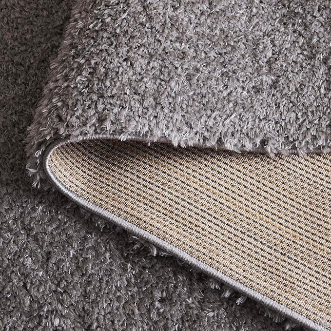 SAFAVIEH Lindsay Shag Collection Square Rug - 6'7" Square, Dark Grey, Contemporary Design, Ideal for High Traffic Areas in Bedroom, Dining Room & Kitchen (LNS560G-7SQ)