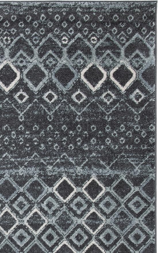 SAFAVIEH Amsterdam Collection Accent Rug - 3' x 5', Dark Grey & Light Grey, Moroccan Boho Design, Non-Shedding & Easy Care, Ideal for High Traffic Areas in Entryway, Living Room, Bedroom (AMS108J)