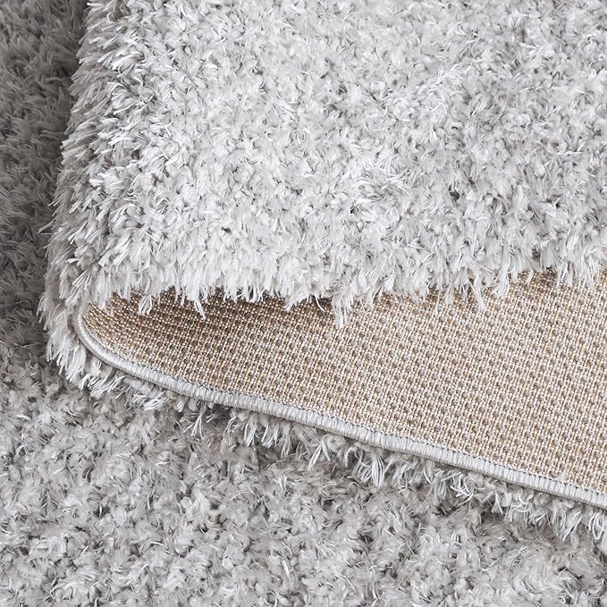 SAFAVIEH Lindsay Shag Collection Square Rug - 6'7" Square, Grey, Contemporary Design, Ideal for High Traffic Areas in Bedroom, Dining Room & Kitchen (LNS560F-7SQ)