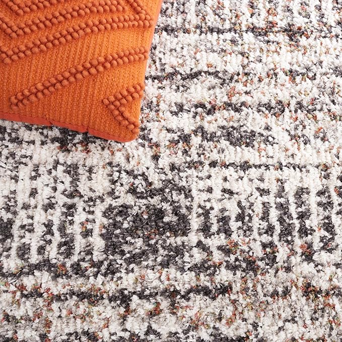 SAFAVIEH Jericho Shag Collection Accent Rug - 3' x 5', Black & Rust, Non-Shedding & Easy Care, 1.2-inch Thick, Ideal for The Living Room, Dining Room, Bedroom (JER100Z-3)