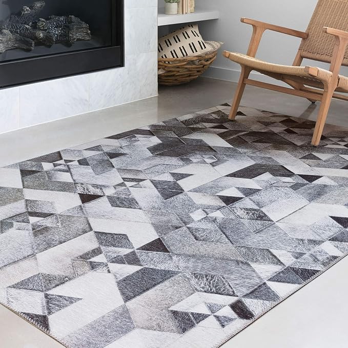 Loloi Maddox Collection MAD-03 Grey/Ivory 2'-3" x 3'-9" Accent Rug