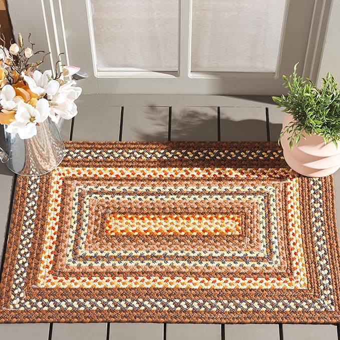 SAFAVIEH Washable Rug Outdoor Braided Collection - 2' x 3', Brown & Light Brown, Handmade & Reversible, Non-Shedding & Easy to Clean, Ideal for Entryway, Patio, Kitchen, Mudroom, Front Door (BRD313T)