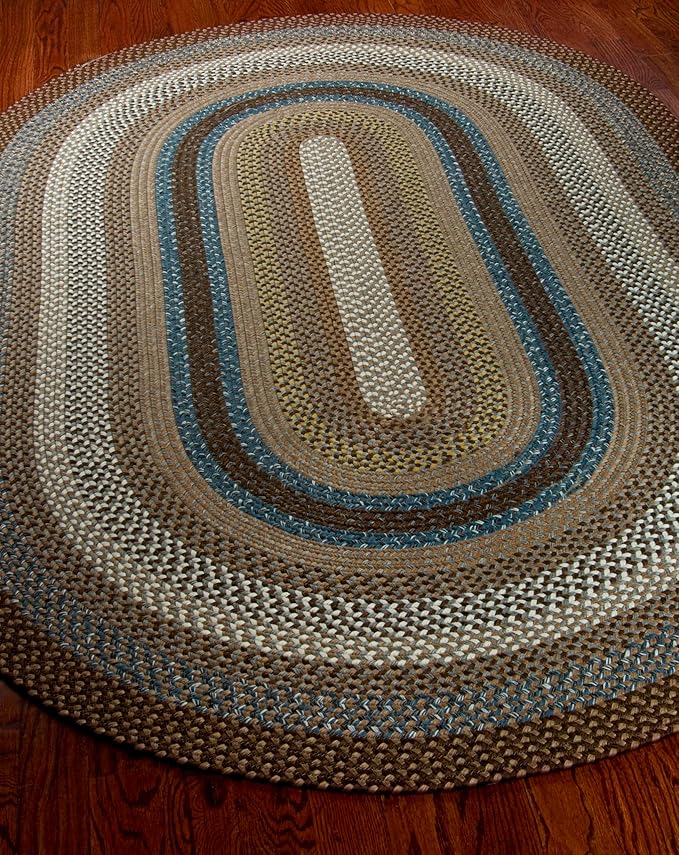 SAFAVIEH Washable Rug Outdoor Braided Collection - 4' Round, Brown & Multi, Handmade & Reversible, Non-Shedding & Easy to Clean, Ideal for Patio, Backyard, Mudroom (BRD313A)
