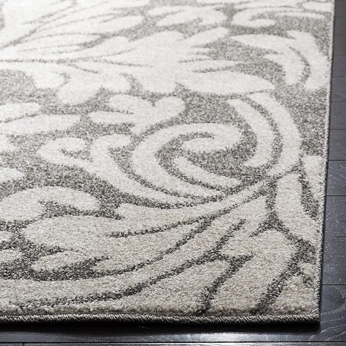 SAFAVIEH Amherst Collection Area Rug - 5'3" x 8', Dark Grey & Beige, Floral Design, Non-Shedding & Easy Care, Ideal for High Traffic Areas in Living Room, Bedroom (AMT425R)