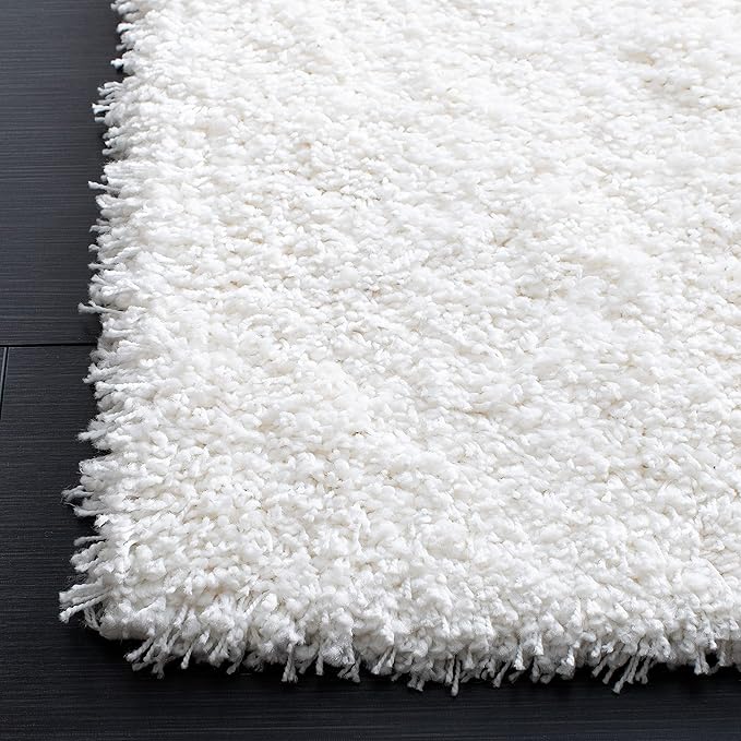 SAFAVIEH Santa Monica Collection Area Rug - 3' Round, White, Solid Design, Non-Shedding & Easy Care, 2-inch Thick Ideal for High Traffic Areas in Living Room, Bedroom (SGN725-1010)