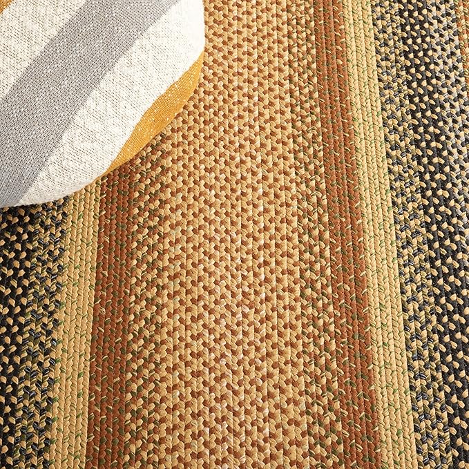 SAFAVIEH Washable Rug Outdoor Braided Collection - 5' Square, Multi, Handmade & Reversible, Non-Shedding & Easy to Clean, Ideal for Patio, Backyard, Mudroom (BRD308A)