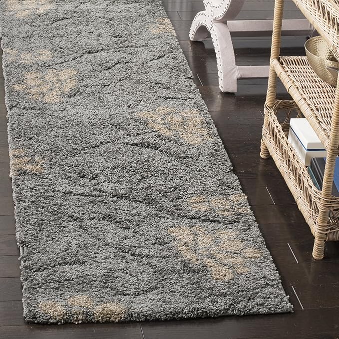 SAFAVIEH Florida Shag Collection Runner Rug - 2'3" x 7', Grey & Beige, Floral Design, Non-Shedding & Easy Care, 1.2-inch Thick Ideal for High Traffic Areas in Living Room, Bedroom (SG464-8013)