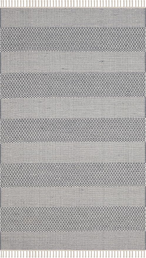 SAFAVIEH Montauk Collection Area Rug - 9' x 12', Ivory & Navy, Handmade Flat Weave Boho Farmhouse Cotton Tassel Fringe, Ideal for High Traffic Areas in Living Room, Bedroom (MTK330B)