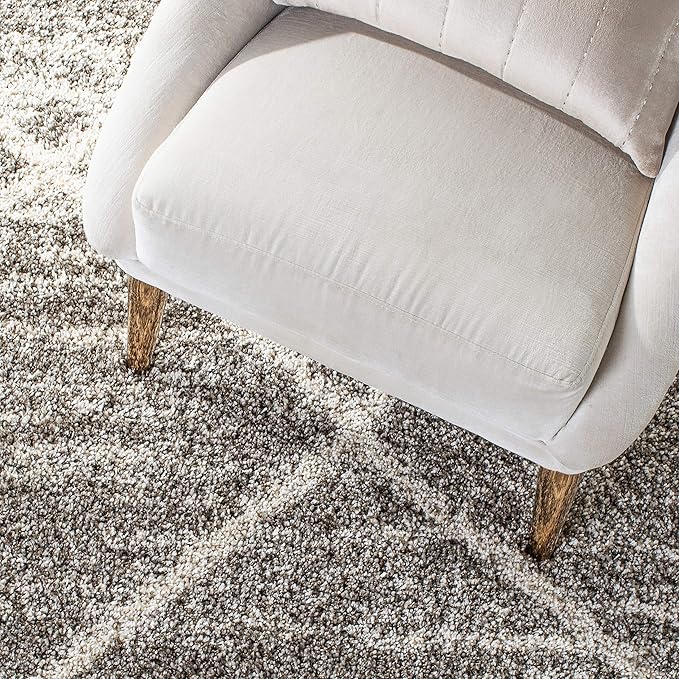 SAFAVIEH Hudson Shag Collection Accent Rug - 3' x 5', Distressed Grey & Ivory, Non-Shedding & Easy Care, 2-inch Thick Ideal for High Traffic Areas in Entryway, Living Room, Bedroom (SGH281K)