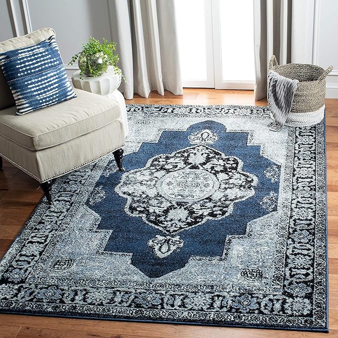 SAFAVIEH Vintage Hamadan Collection Area Rug - 5'3" x 7'6", Blue & Grey, Oriental Traditional Persian Design, Non-Shedding & Easy Care, Ideal for High Traffic Areas in Living Room, Bedroom (VTH219M)