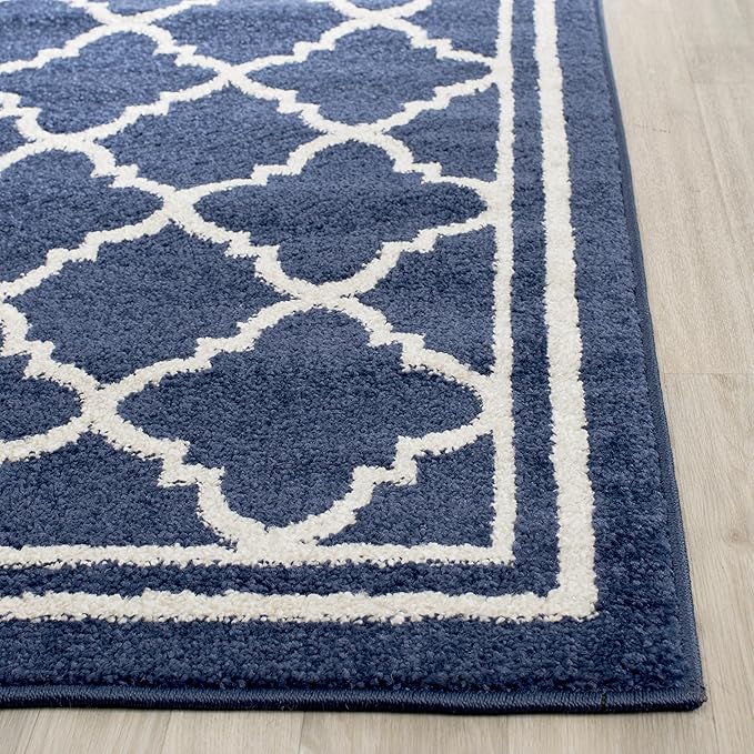 SAFAVIEH Amherst Collection Accent Rug - 4' x 6', Navy & Beige, Moroccan Trellis Design, Non-Shedding & Easy Care, Ideal for High Traffic Areas in Entryway, Living Room, Bedroom (AMT422P)
